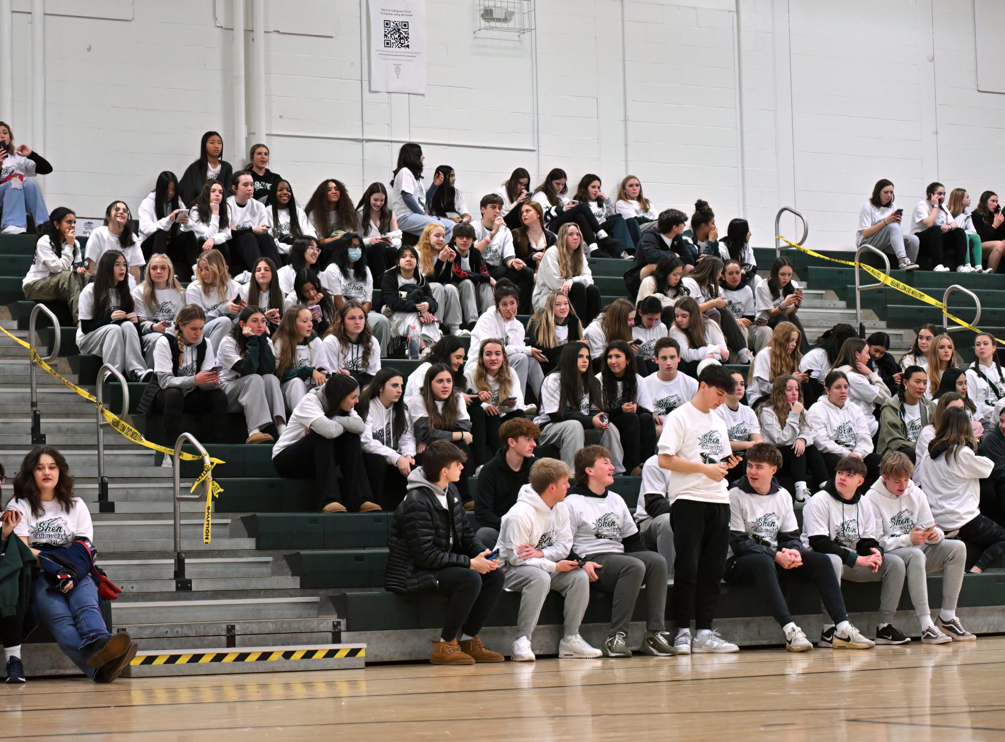 students-cheer-on-shen-basketball-shenendehowa-central-schools